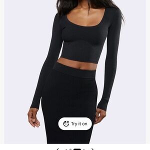 Coreflex™ Long Sleeve Scoop Neck | Black Form-Fitting